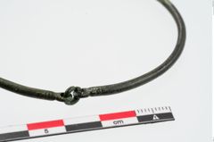 Foto von Bronzeösenarmring (NHMW-PRAE-024305)